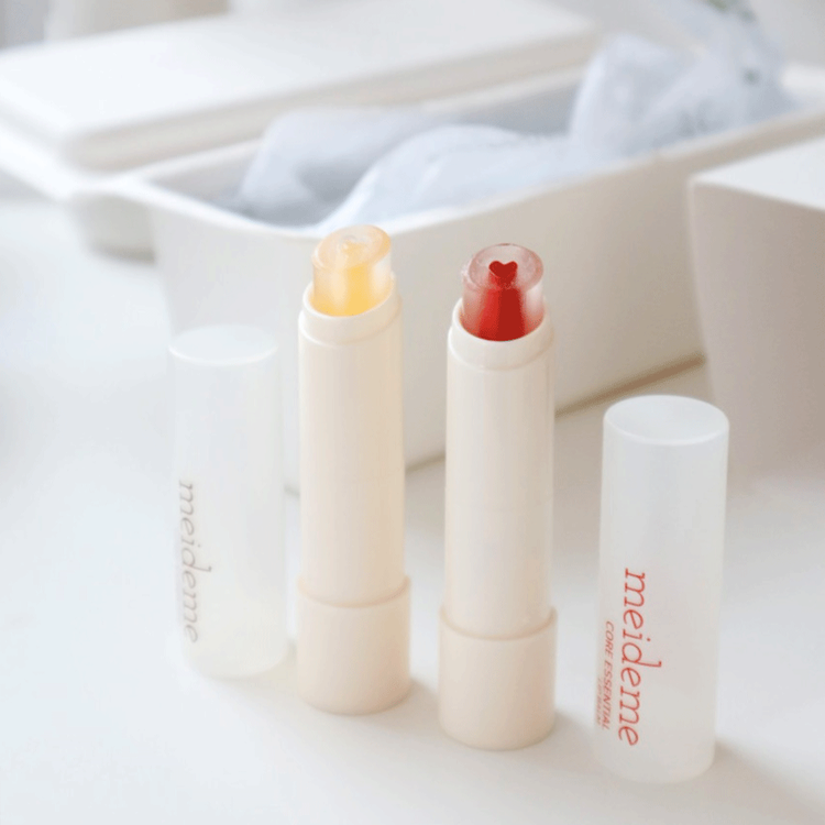 meideme Vegan Core Essential Lip Balm 4g - Gold Hibiscus | Heart-shaped core with concentrated lip butter and transparent shell with concentrated oil provides moisturizing